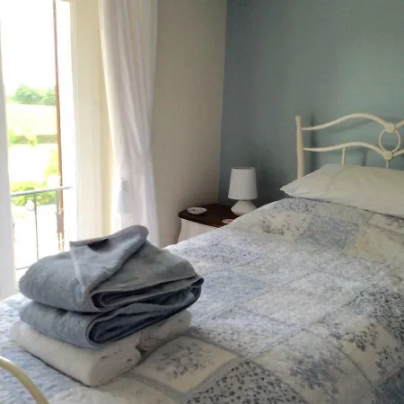 3 St Pierre * Availles-Limouzine