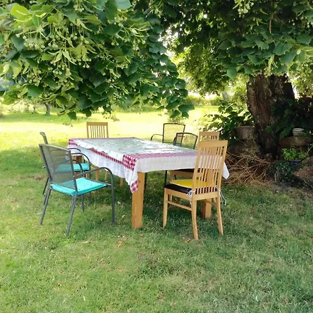 3 St Pierre Frühstückspension Availles-Limouzine
